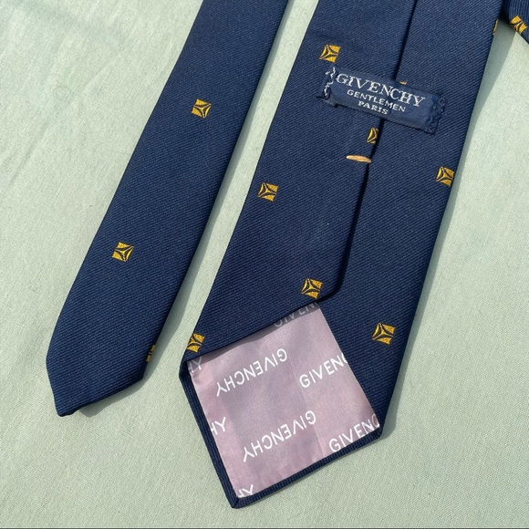 Vintage Givenchy Neck Tie - Picture 5 of 7